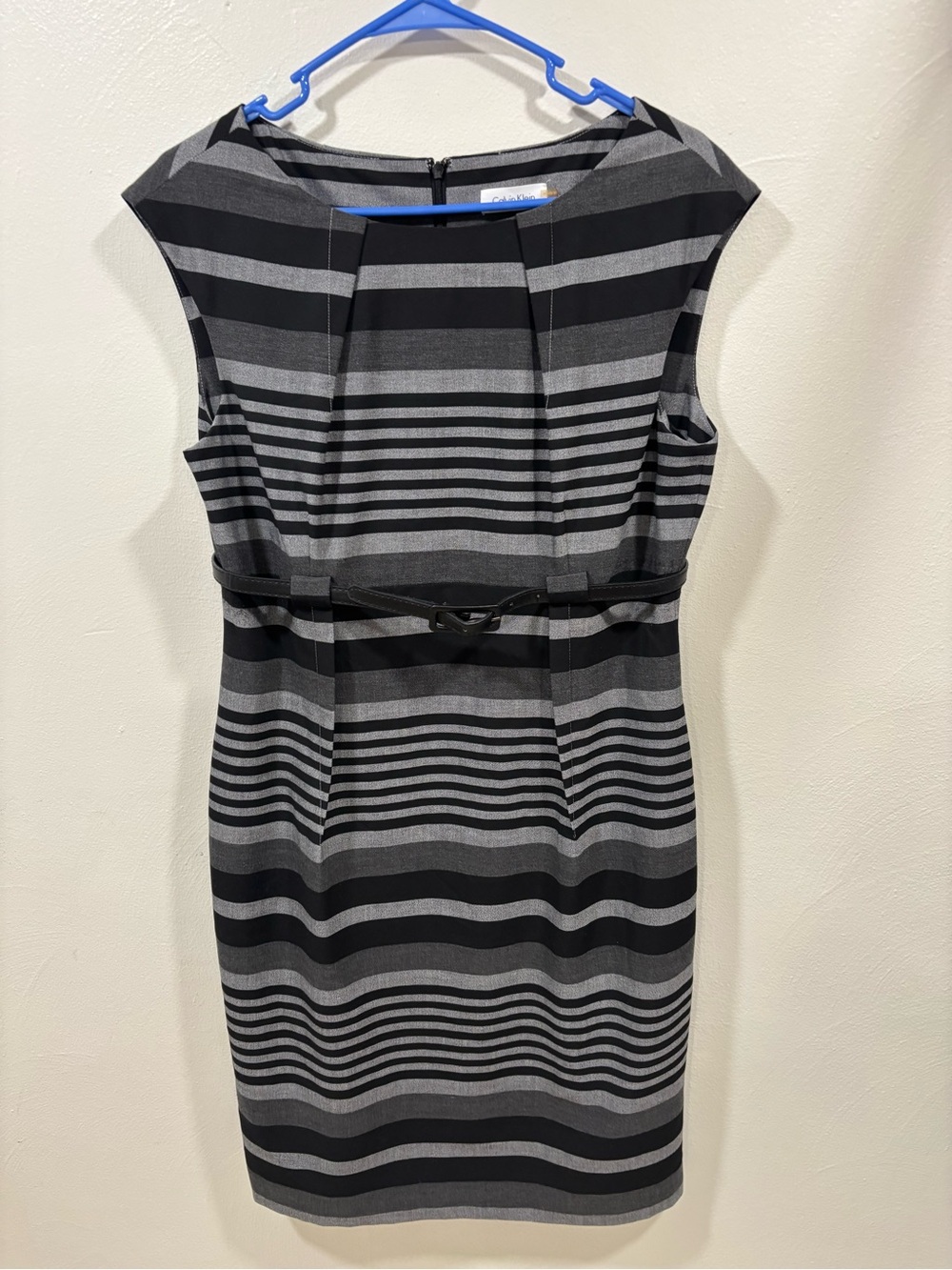 Calvin Klein Black and Gray Striped Cap-Sleeve Belted Sheath Dress  Size 12
